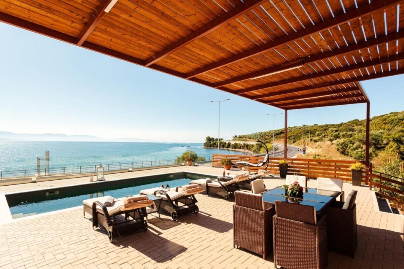 Seaside Summer Bliss - Aurora Luxury Pool Paradise Petalidi ภายนอก รูปภาพ