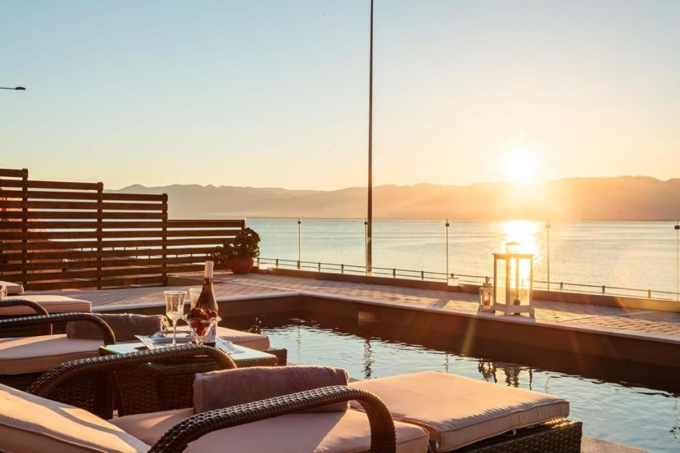 Seaside Summer Bliss - Aurora Luxury Pool Paradise Petalidi ภายนอก รูปภาพ